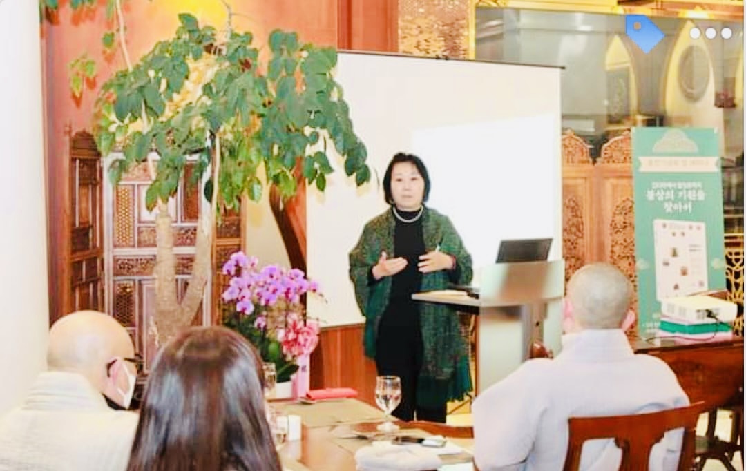 Gandhara art & culture association secretary general Dr Esther Park, held a seminar on the introduction of Mahayana Buddhism from Gandhara Pakistan to Korea at Saffron halal restaurant in Seoul.